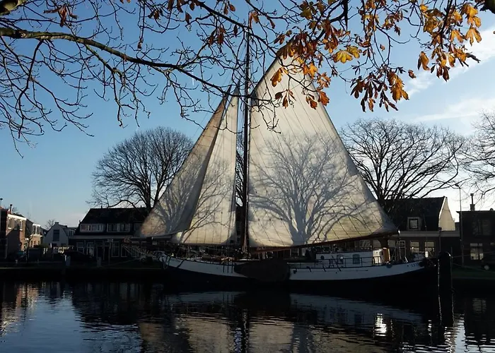Zeilschip De Vrouw Dina